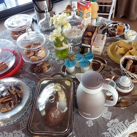 Erba Regina Farm stay *
